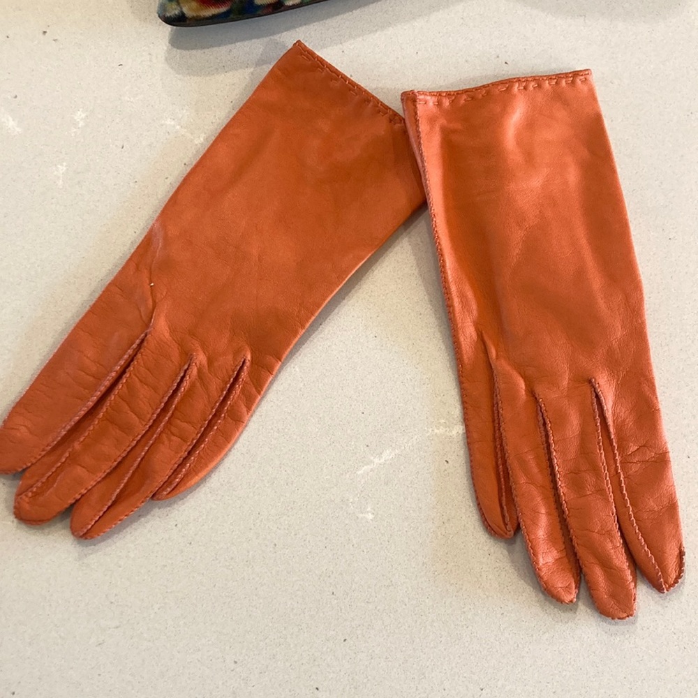 Vintage, lamb leather gloves.
